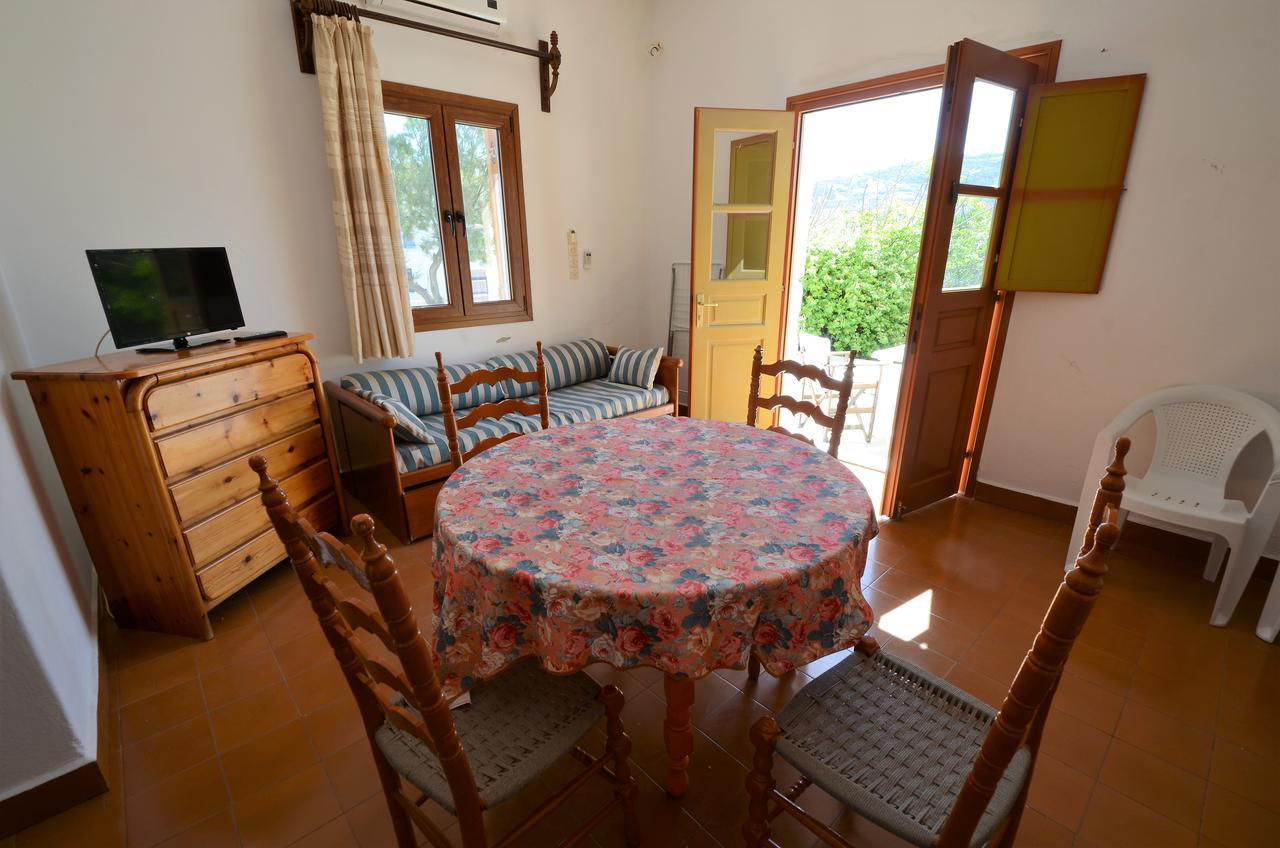 Madoupa Beach Apartments Ornos  Dış mekan fotoğraf