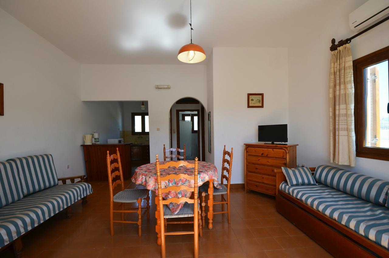 Madoupa Beach Apartments Ornos  Dış mekan fotoğraf